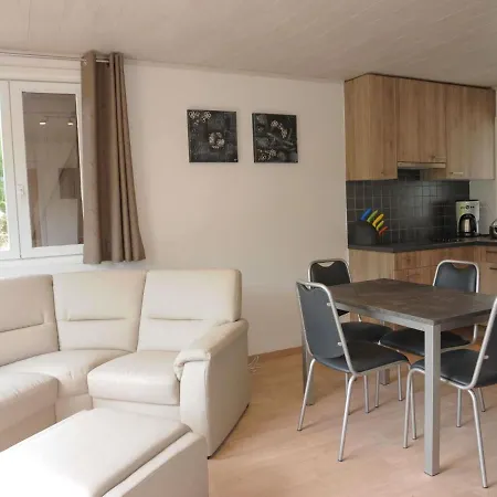 Holiday home Snug Holiday In With Garden *